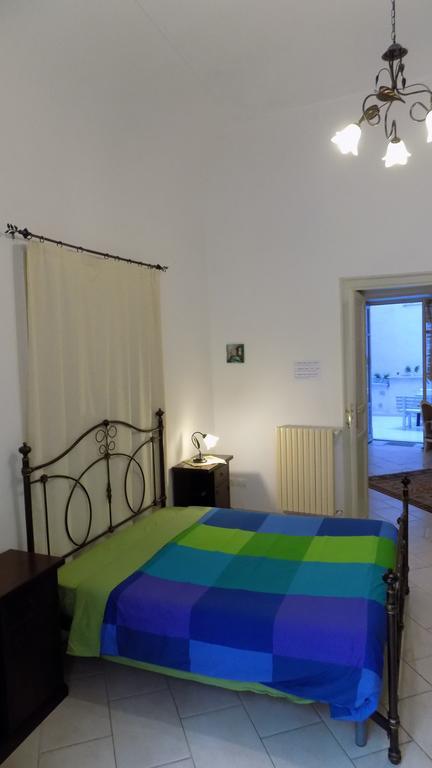 Vespa B&B Палермо Екстериор снимка